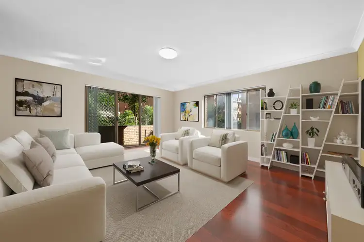 2/14 Alfred Street, Westmead NSW 2145