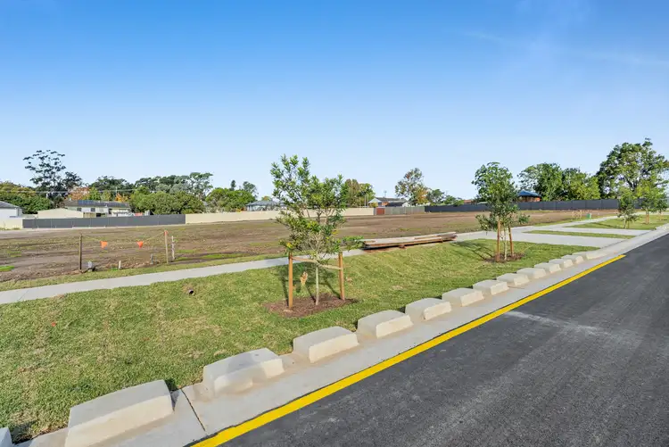 13 Lippiatt Cct, Appin NSW 2560