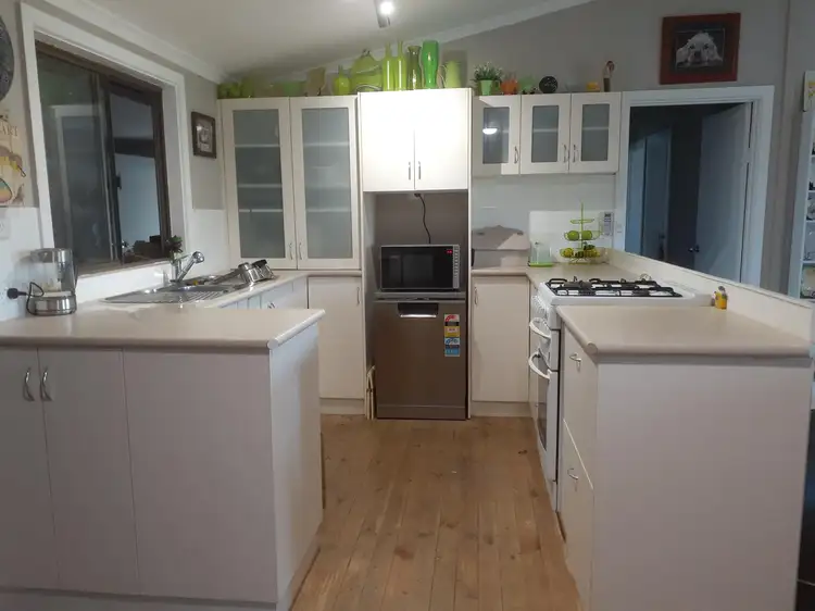 Fifth view of Homely house listing, 10 Coghill st, Manangatang VIC 3546