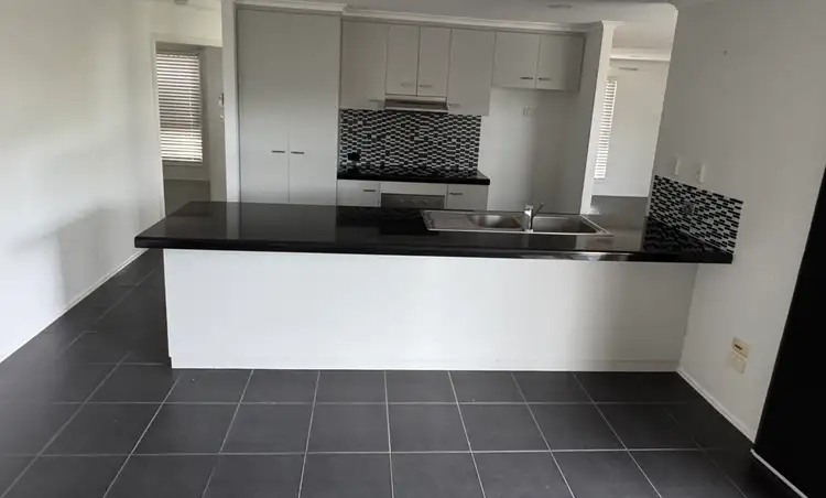 Sixth view of Homely house listing, 3 Rhonda Court, Andergrove QLD 4740