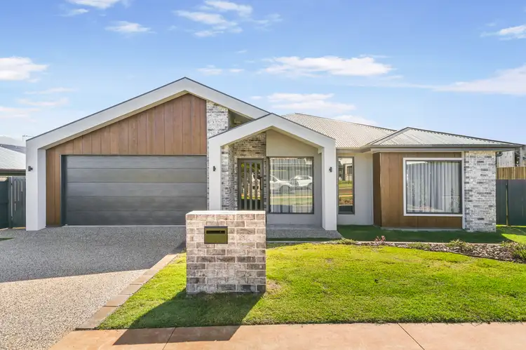 7 Dallang Road, Middle Ridge QLD 4350