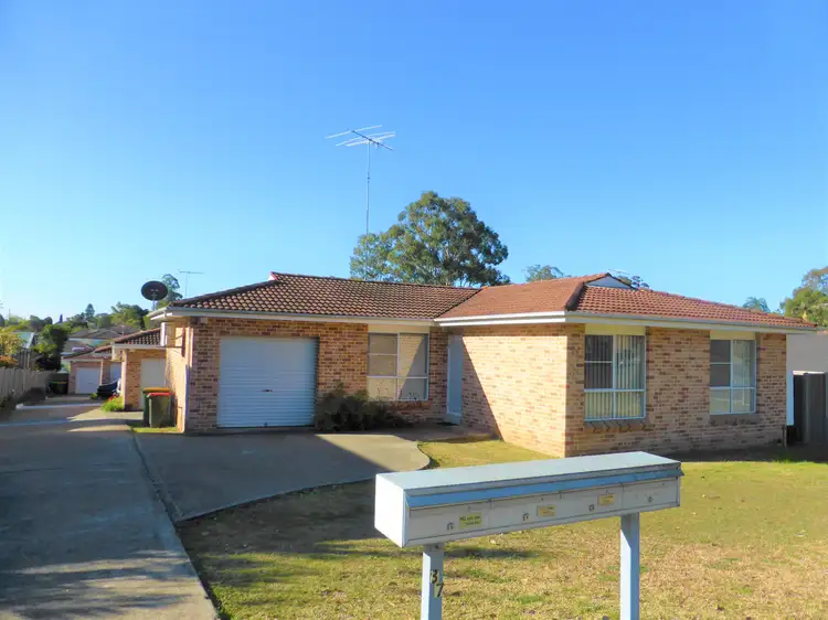 4/37 Burrabogee Rd, Pendle Hill NSW 2145