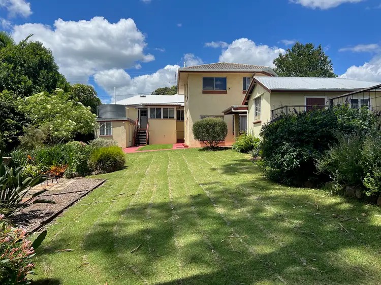 9 Garde Street, Centenary Heights QLD 4350