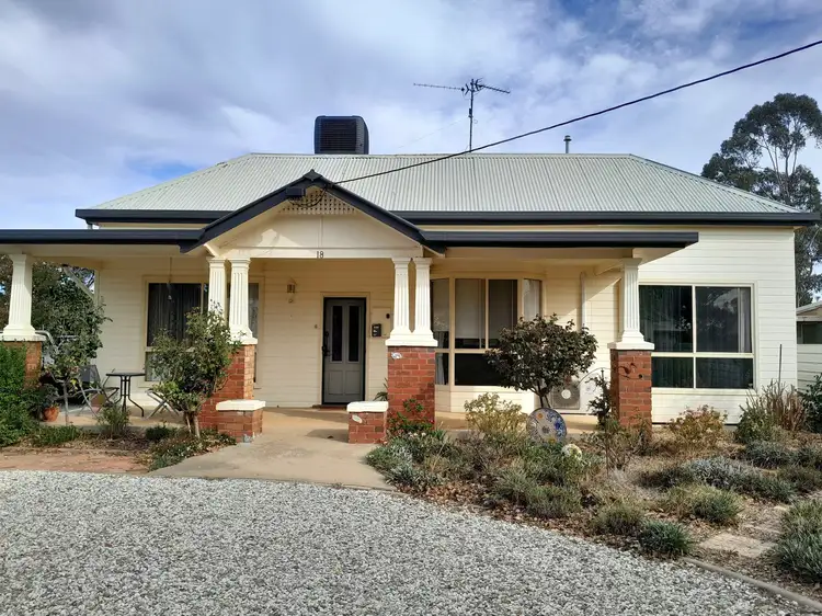 18 Ryrie Street, Stanhope VIC 3623