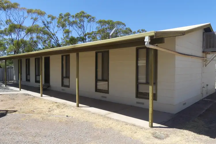 3 Moonah Street, Leigh Creek SA 5731