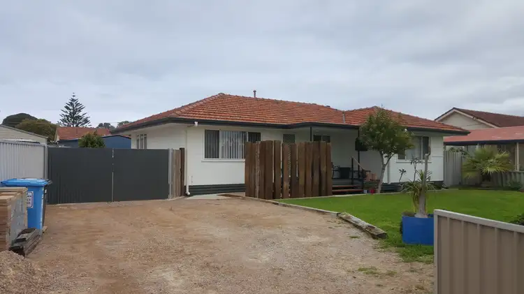 4 Queen St, Nulsen WA 6450