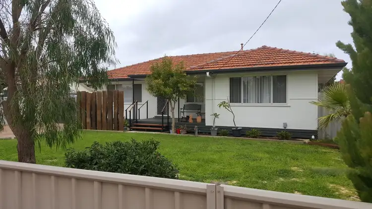 4 Queen St, Nulsen WA 6450