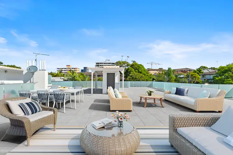 20/2-10 Hawkesbury Avenue, Dee Why NSW 2099