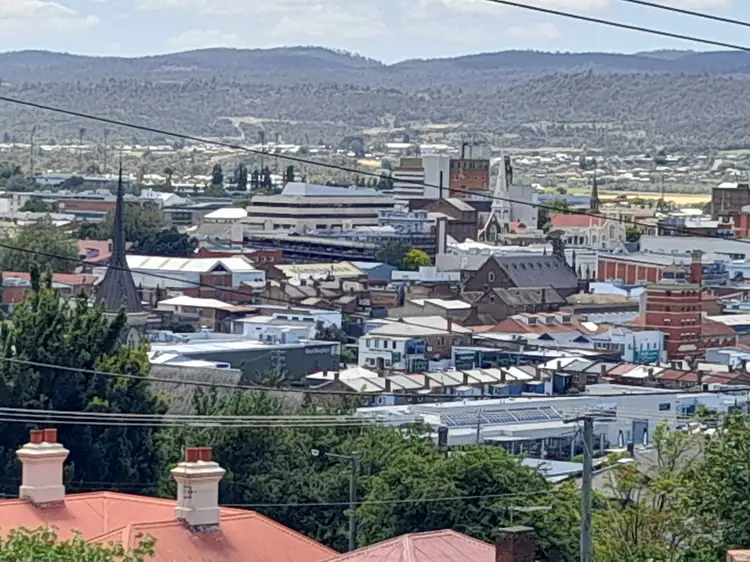 C/2 Hillside Crescent, Launceston TAS 7250