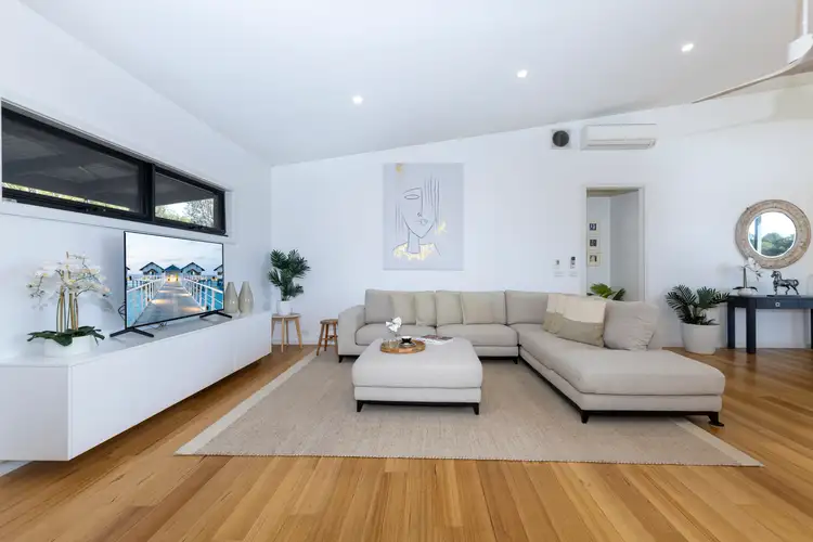 Sixth view of Homely house listing, 5 Green Valley Drive, Drouin VIC 3818