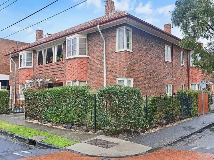 4/33 Greeves Street, St Kilda VIC 3182