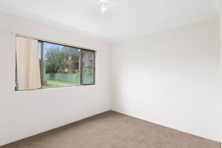 Fifth view of Homely apartment listing, 4/2 The Avenue, Corrimal NSW 2518