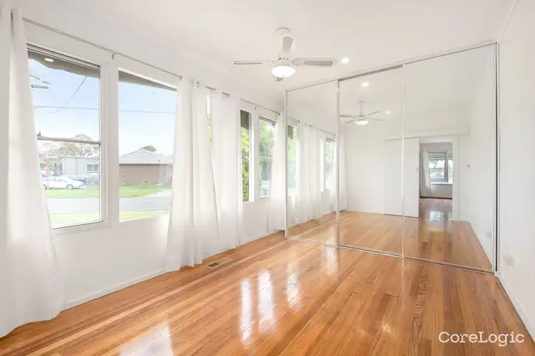Fourth view of Homely house listing, 1 Silvertop st, Frankston North VIC 3200
