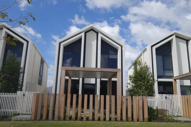 Second view of Homely house listing, 9 Fannon Court, Pimpama QLD 4209
