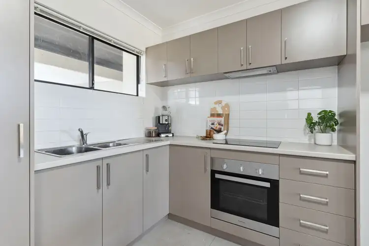 Sixth view of Homely unit listing, 4/22 Wandsworth Avenue, Brabham WA 6055