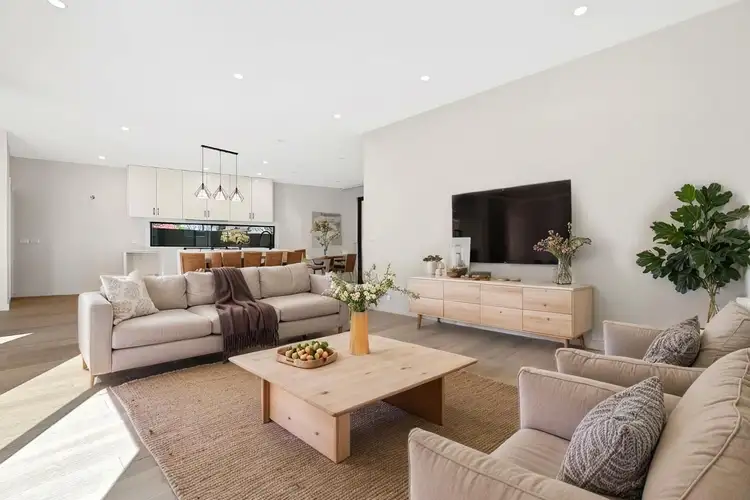 12a Sunderland Ave, Ashburton VIC 3147