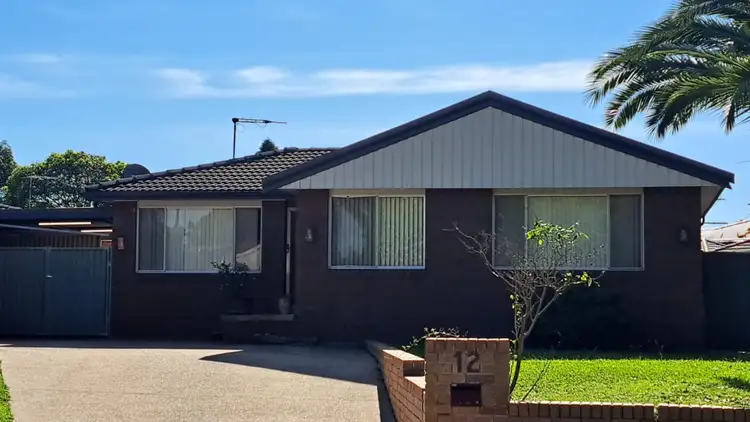 12 Comberford Close, Prairiewood NSW 2176