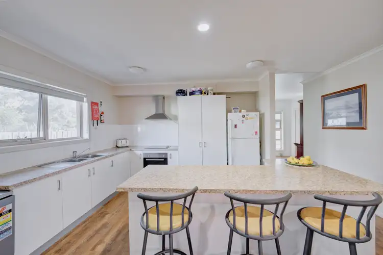 Sixth view of Homely townhouse listing, 1/17 Dahlsen Crescent, Bairnsdale VIC 3875