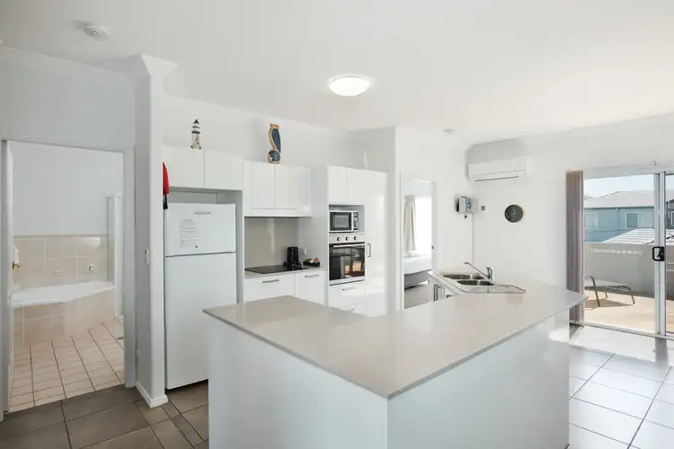 24/32 Lewis St, Old Bar NSW 2430