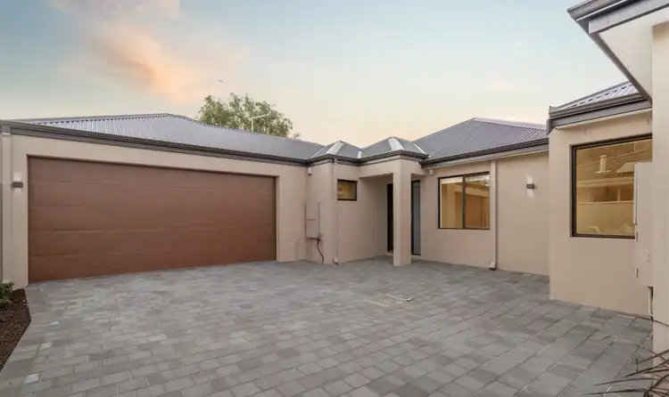 4/24 Thomas St, Queens Park WA 6107
