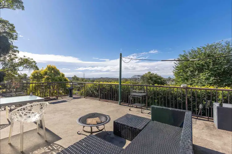 Sixth view of Homely house listing, 104 Explorers Way, Highland Park QLD 4211
