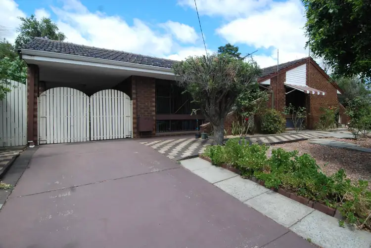 5 Fountains Court, Armadale WA 6112