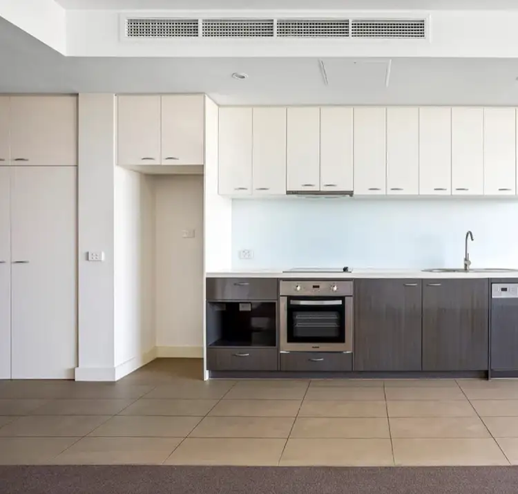 Third view of Homely apartment listing, 605/95 Berkeley street, Melbourne VIC 3000