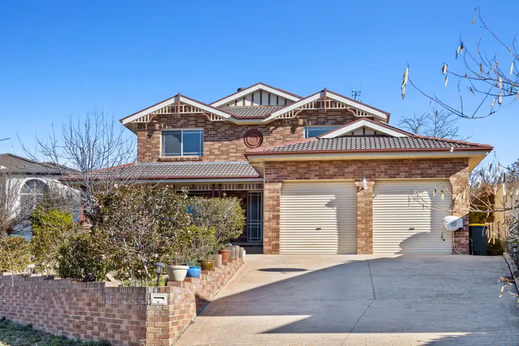 8 Binaburra Place, Karabar NSW 2620