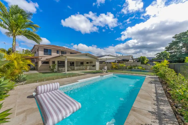 73 Abell Road, Cannonvale QLD 4802