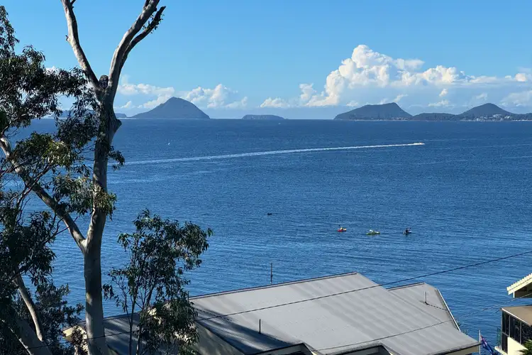 17/5 Mitchell Street, Soldiers Point NSW 2317