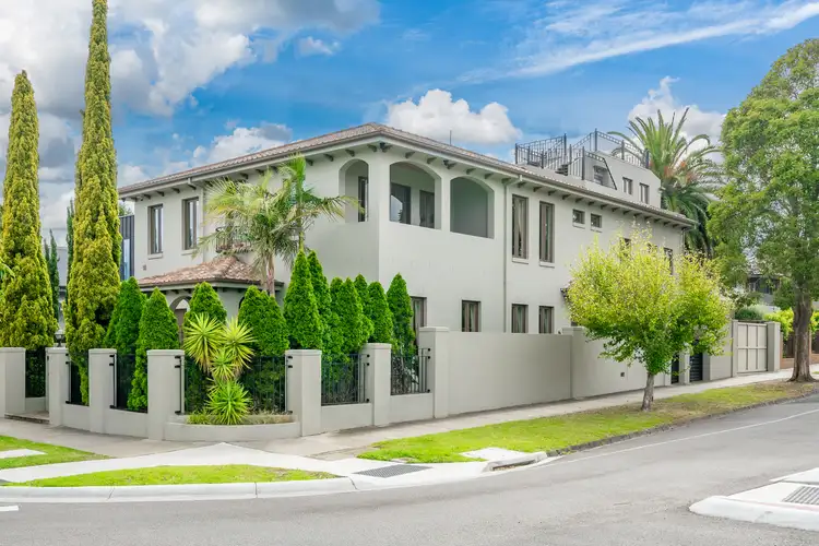 2 College Street, Elsternwick VIC 3185