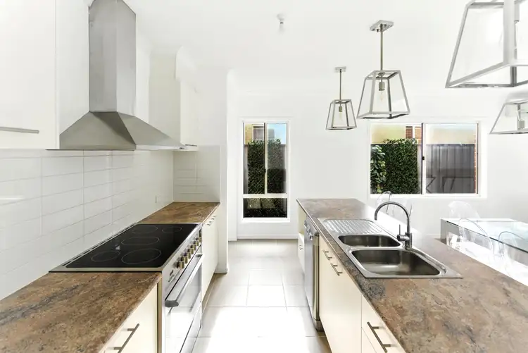 Fifth view of Homely house listing, 10 Pointer Drive, Pakenham VIC 3810