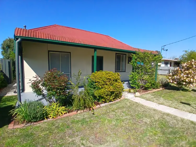 15 Day Street, Henty NSW 2658
