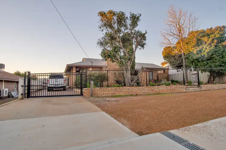 5 Banksia Crescent, Wongan Hills WA 6603