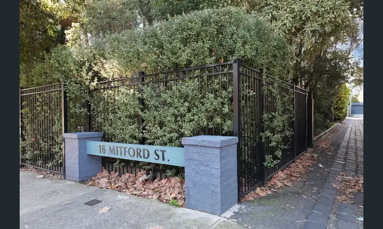 2/16 Mitford Street, St Kilda VIC 3182