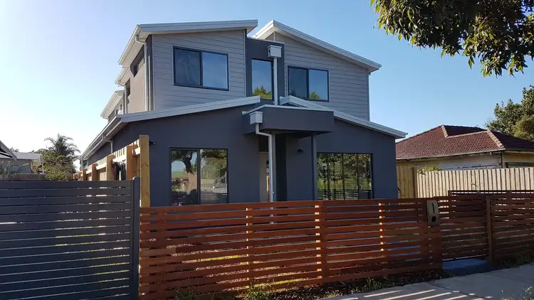1/1 Netherall Street, Seaford VIC 3198