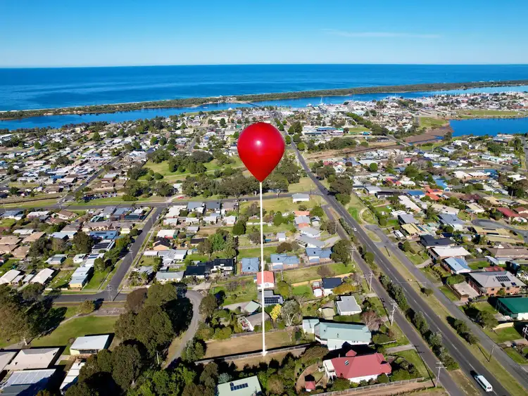 7B Outlook Avenue, Lakes Entrance VIC 3909