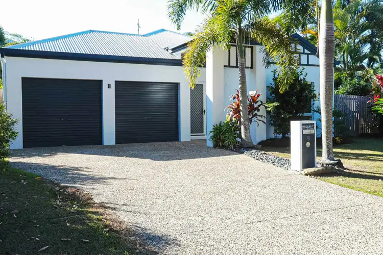 8 Bayu Close, Redlynch QLD 4870