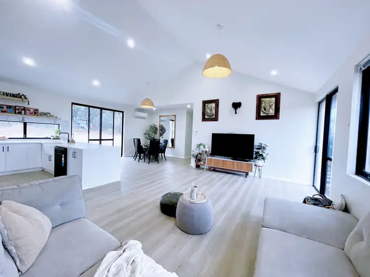 2/380 Clenton Road, Gidgegannup WA 6083