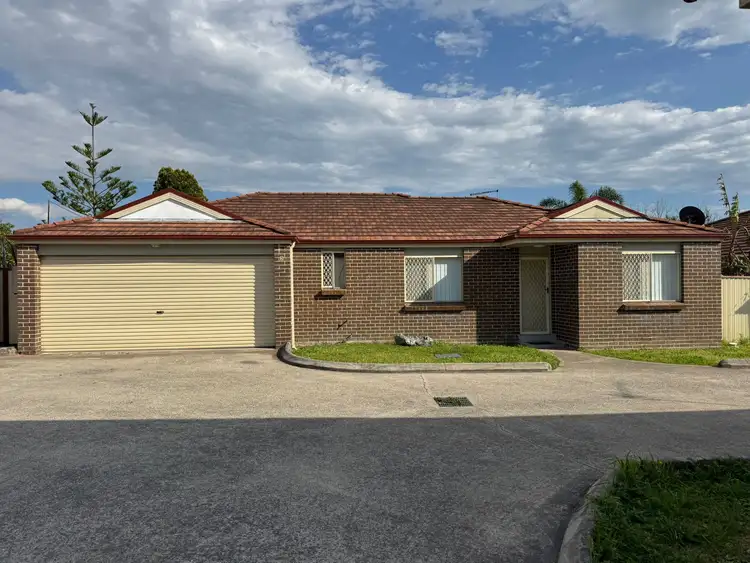 3/2 Literature Place, Blackett NSW 2770