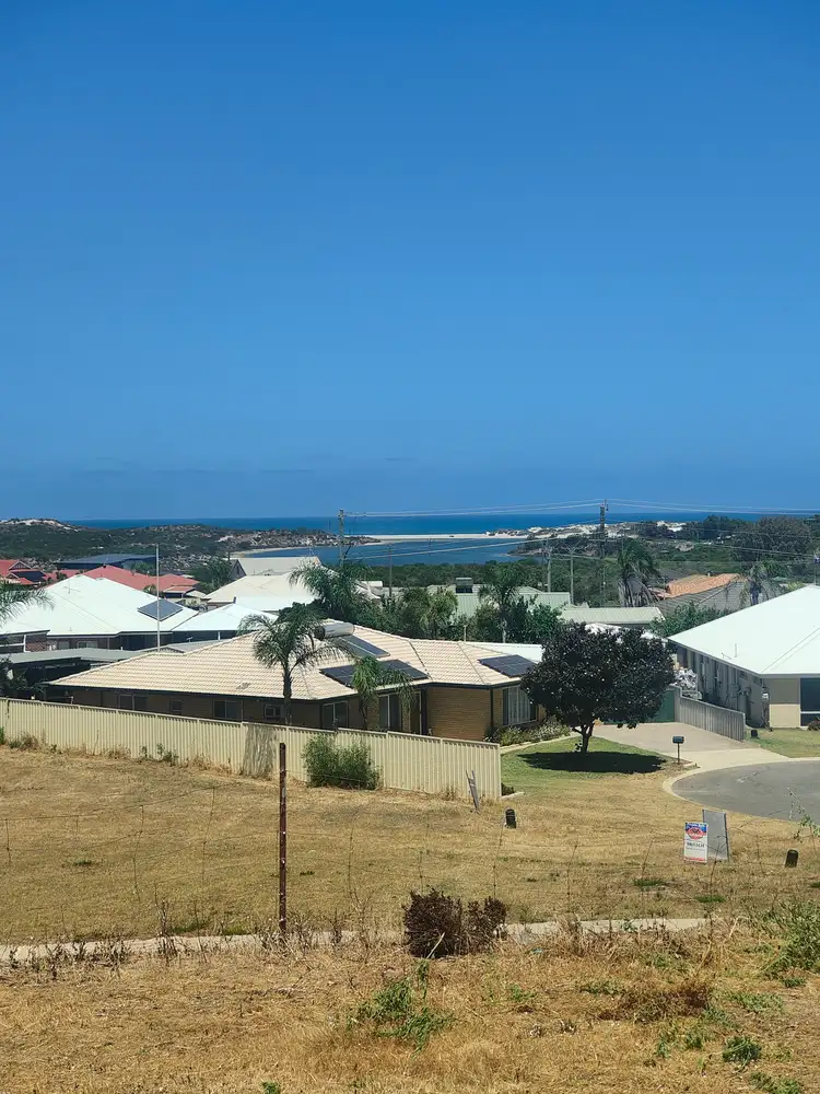 20 Hampshire Drive, Cape Burney WA 6532