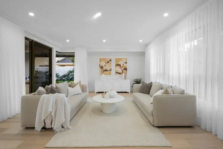 14 Julatten Drive, Robina QLD 4226