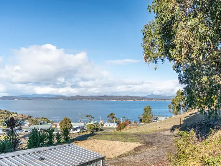 20 Norfolk Crescent, Primrose Sands TAS 7173