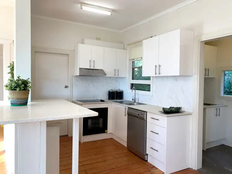 Fourth view of Homely house listing, 15 Hughes Street, Point Clare NSW 2250