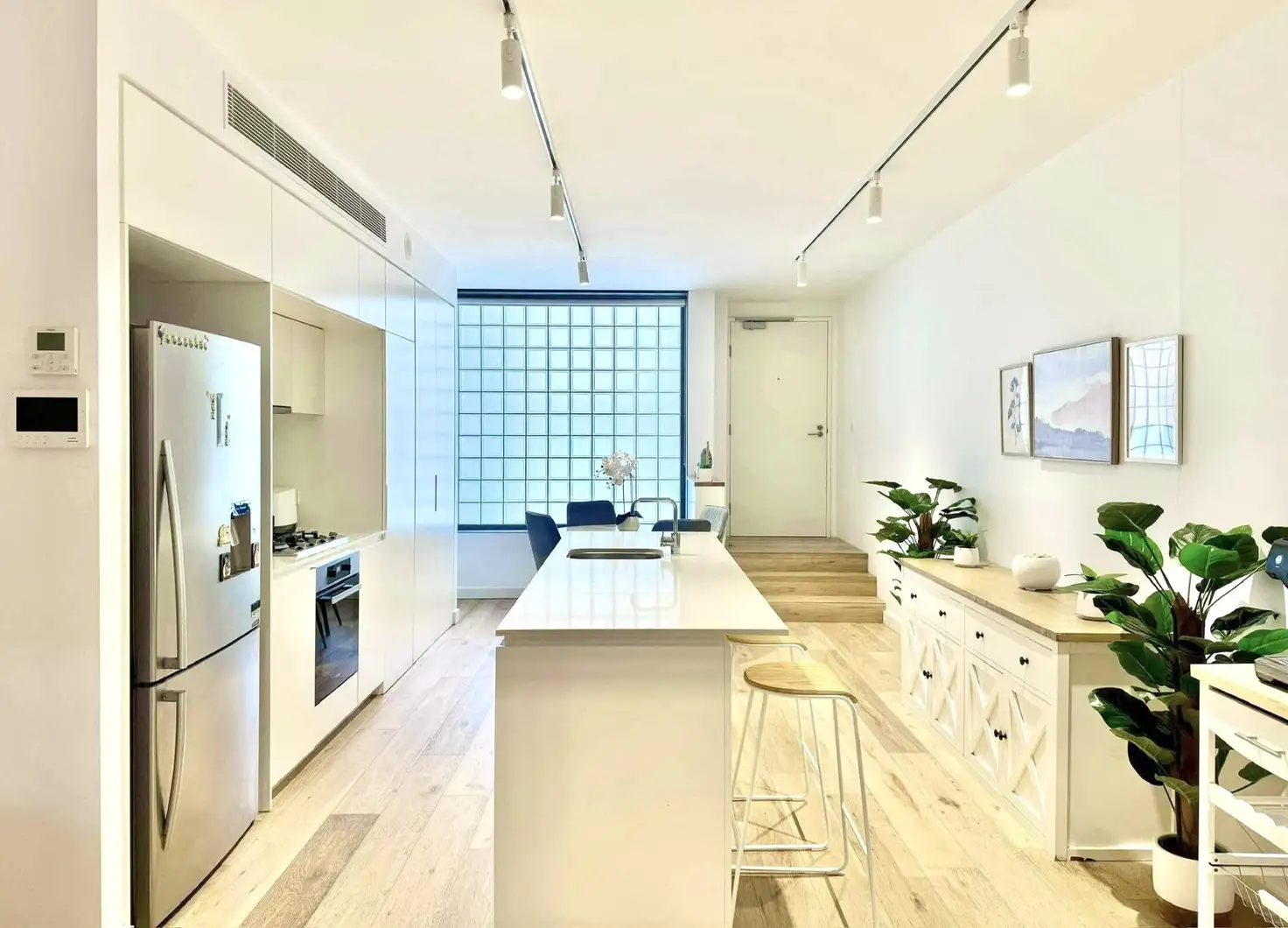 Main view of Homely unit listing, 1/6 Barsbys Avenue, Allawah NSW 2218