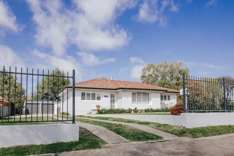 30 Water Street, Blayney NSW 2799