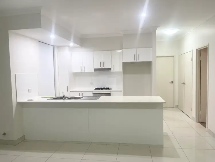 2/125 Memorial Ave, Liverpool NSW 2170