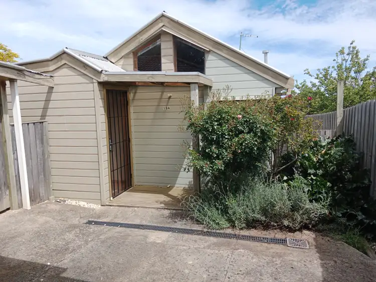 19 Woolvet Ave, Belmont VIC 3216