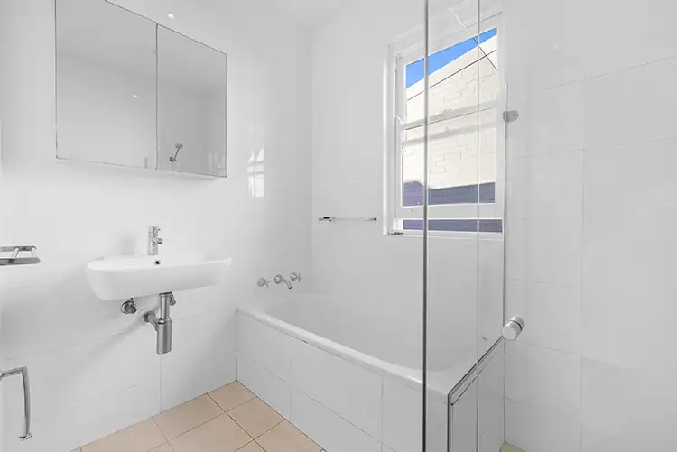 Third view of Homely apartment listing, 5/32 William Street, Double Bay NSW 2028