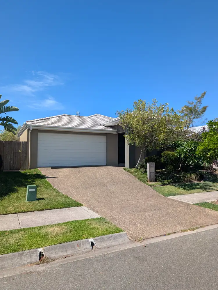 4 Curtis Street, Mountain Creek QLD 4557